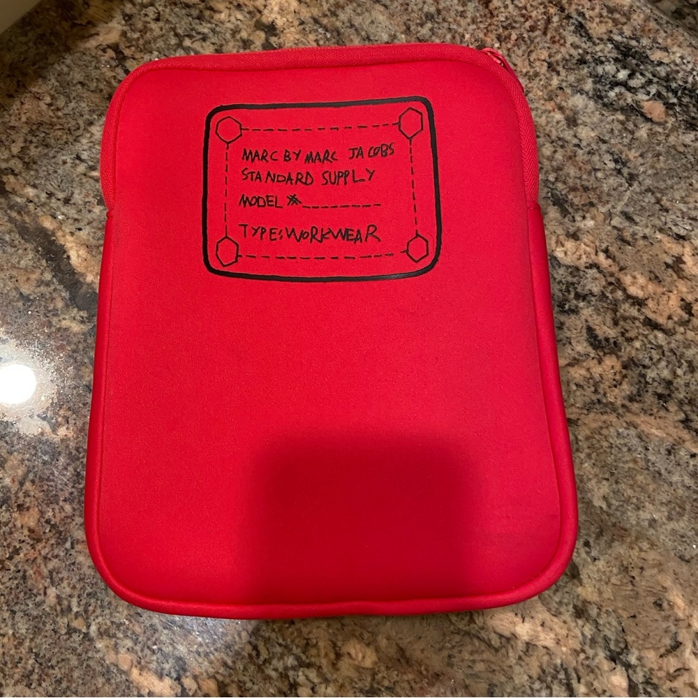 Marc by Marc Jacobs tablet case